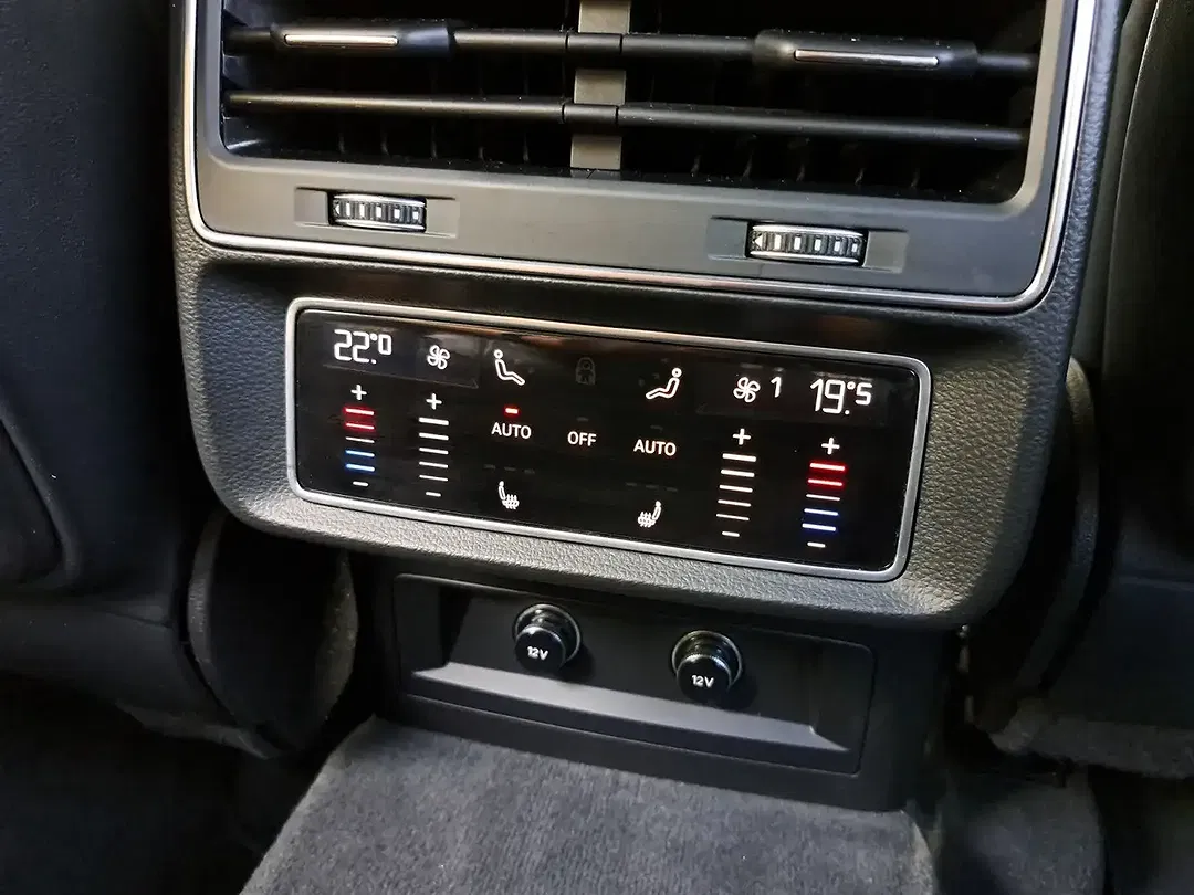 Audi SQ7 - Thumbnail 13