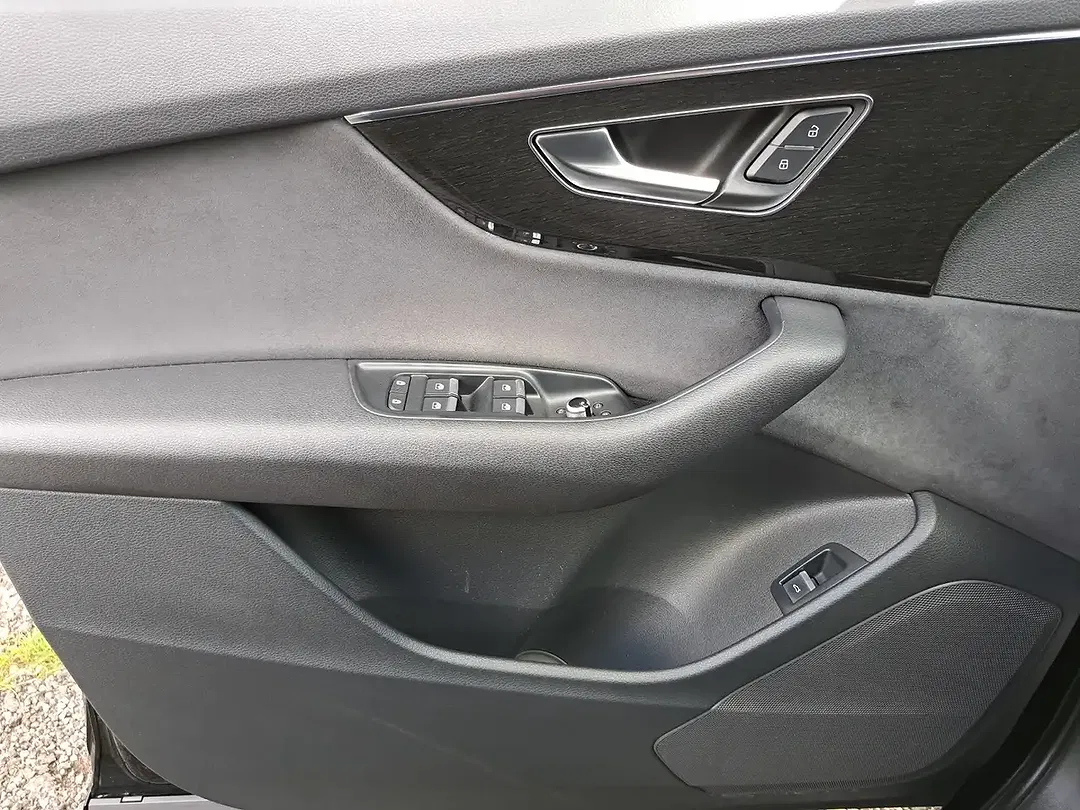 Audi SQ7 - Thumbnail 15