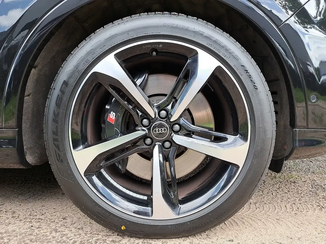 Audi SQ7 - Thumbnail 9