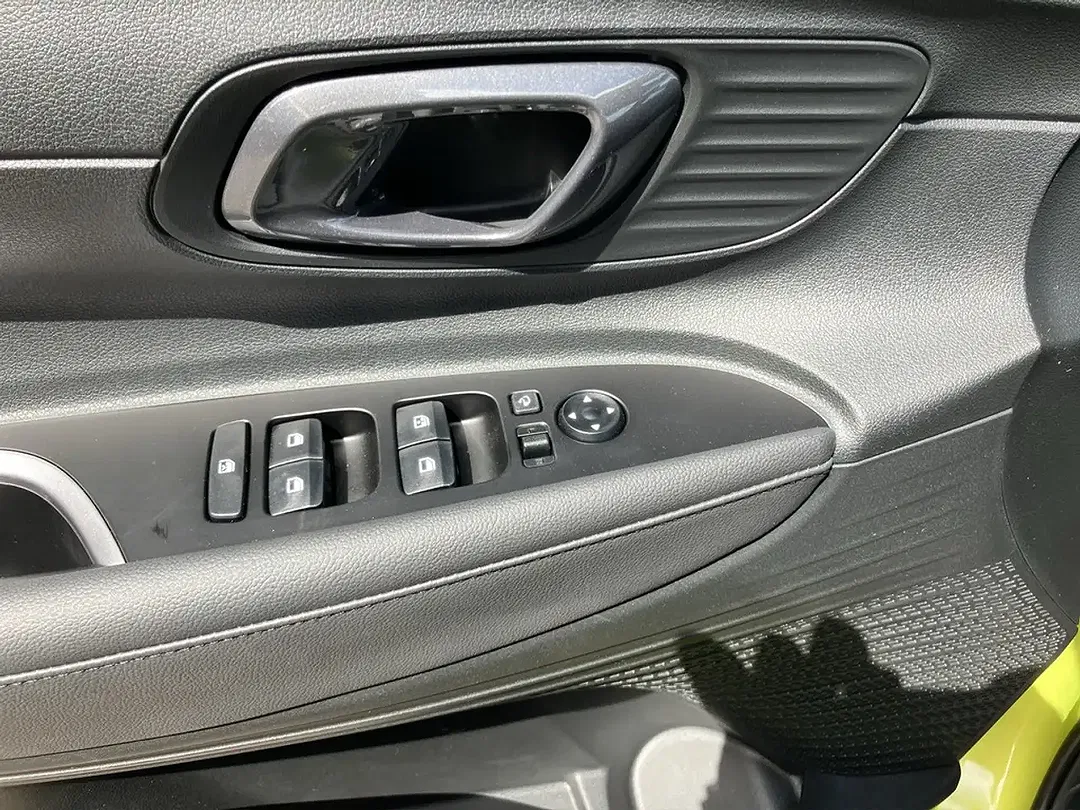 Hyundai i20 - Thumbnail 10