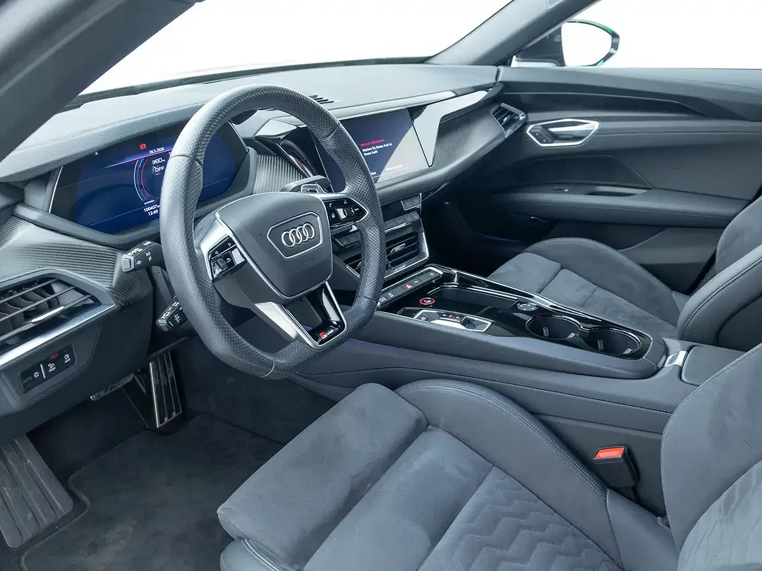 Audi RS e-tron GT - Thumbnail 12