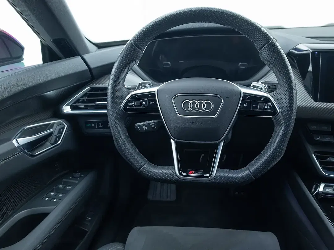 Audi RS e-tron GT - Thumbnail 14
