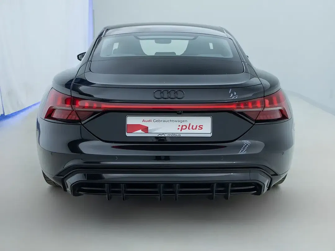 Audi RS e-tron GT - Thumbnail 7
