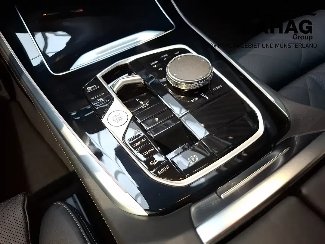 BMW X5 - Thumbnail 10