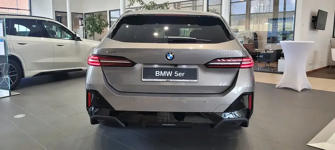 BMW 520 - Thumbnail 14