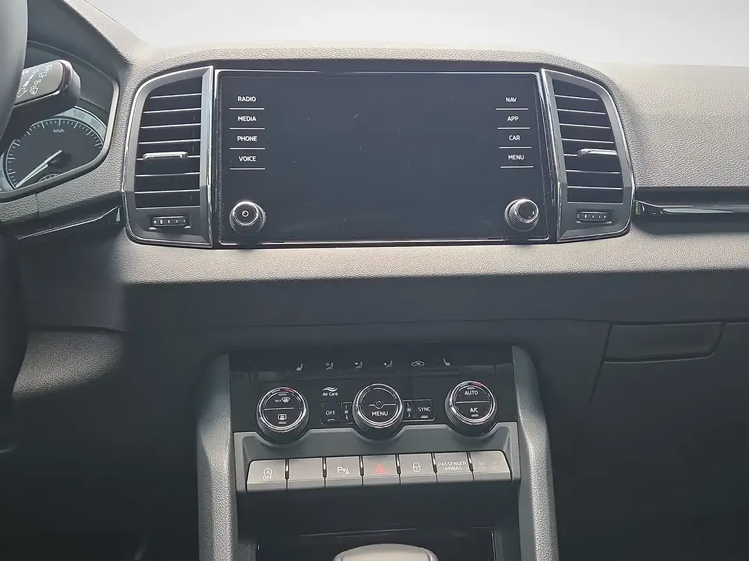 Skoda Karoq - Thumbnail 9