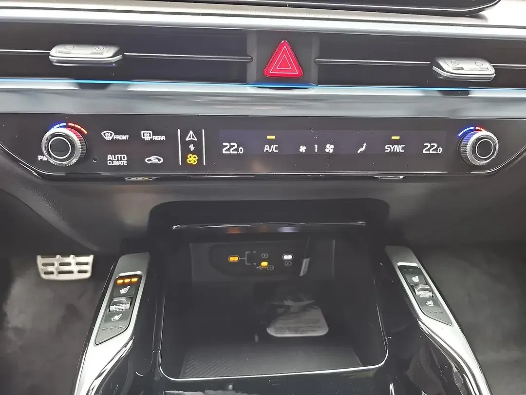 Kia Sorento - Thumbnail 11