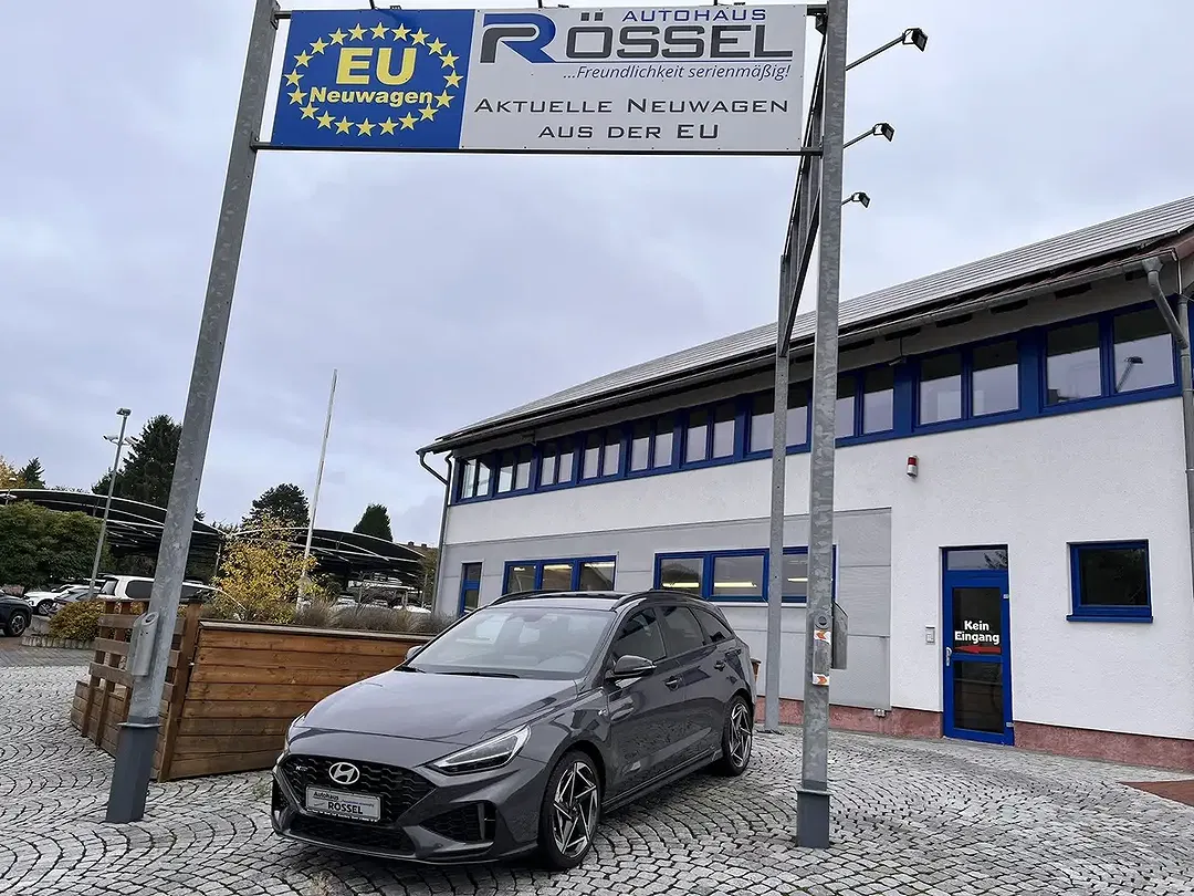 Hyundai i30 - Thumbnail 1