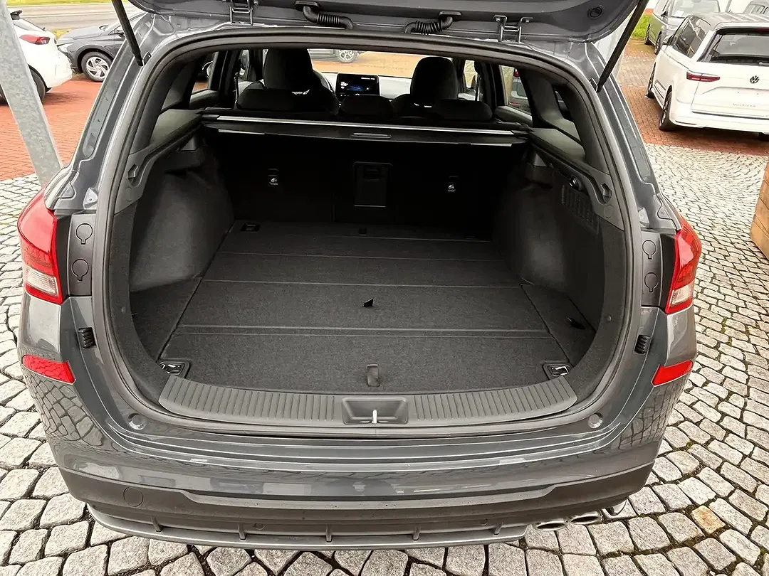 Hyundai i30 - Thumbnail 11