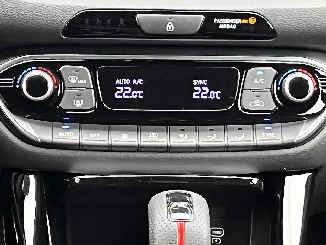 Hyundai i30 - Thumbnail 15