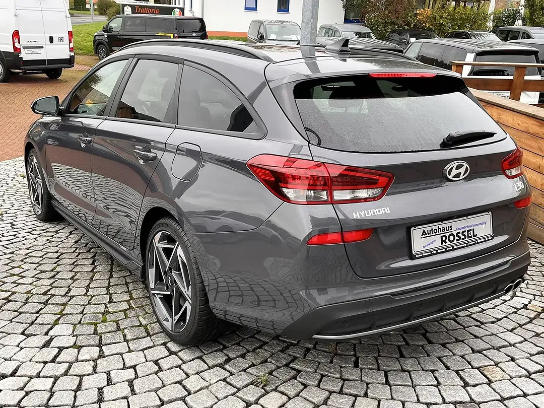 Hyundai i30 - Thumbnail 3