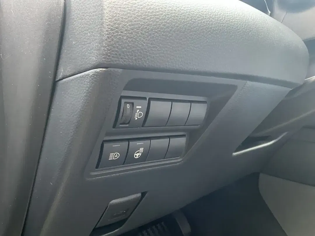 Toyota Yaris - Thumbnail 10
