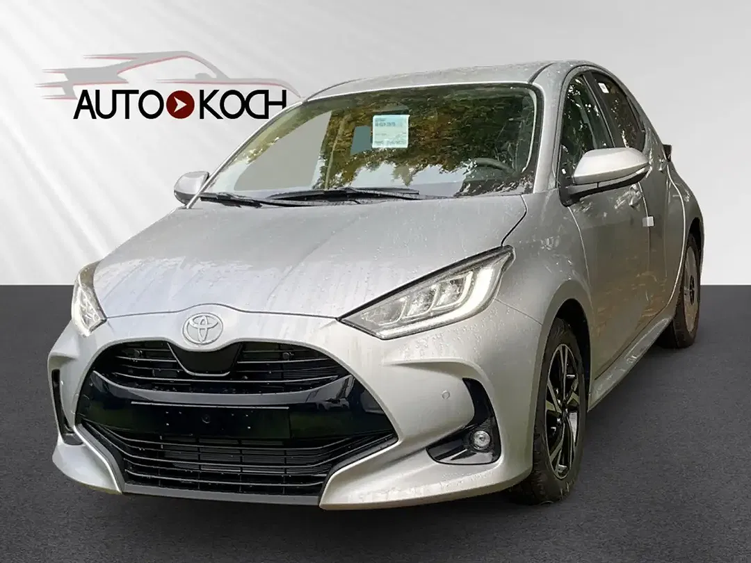 Toyota Yaris - Thumbnail 2