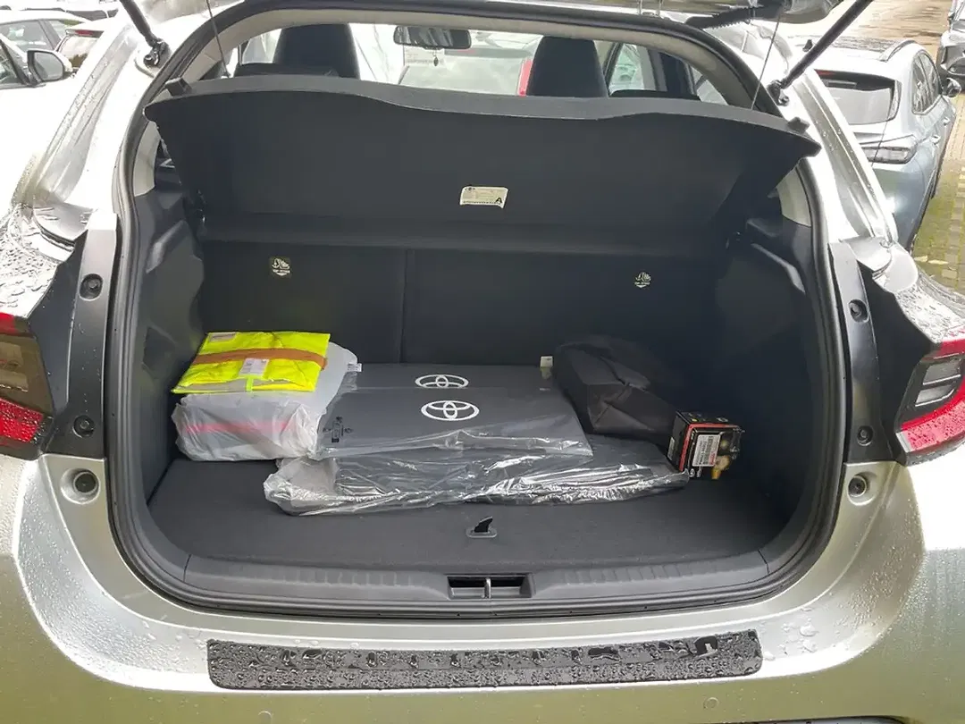 Toyota Yaris - Thumbnail 7