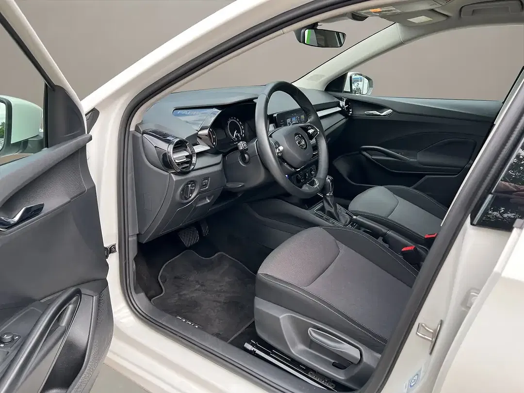 Skoda Fabia - Thumbnail 8