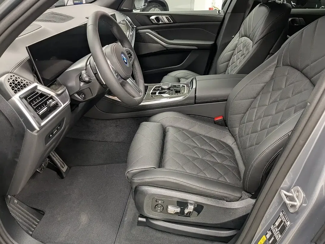 BMW X5 - Thumbnail 10