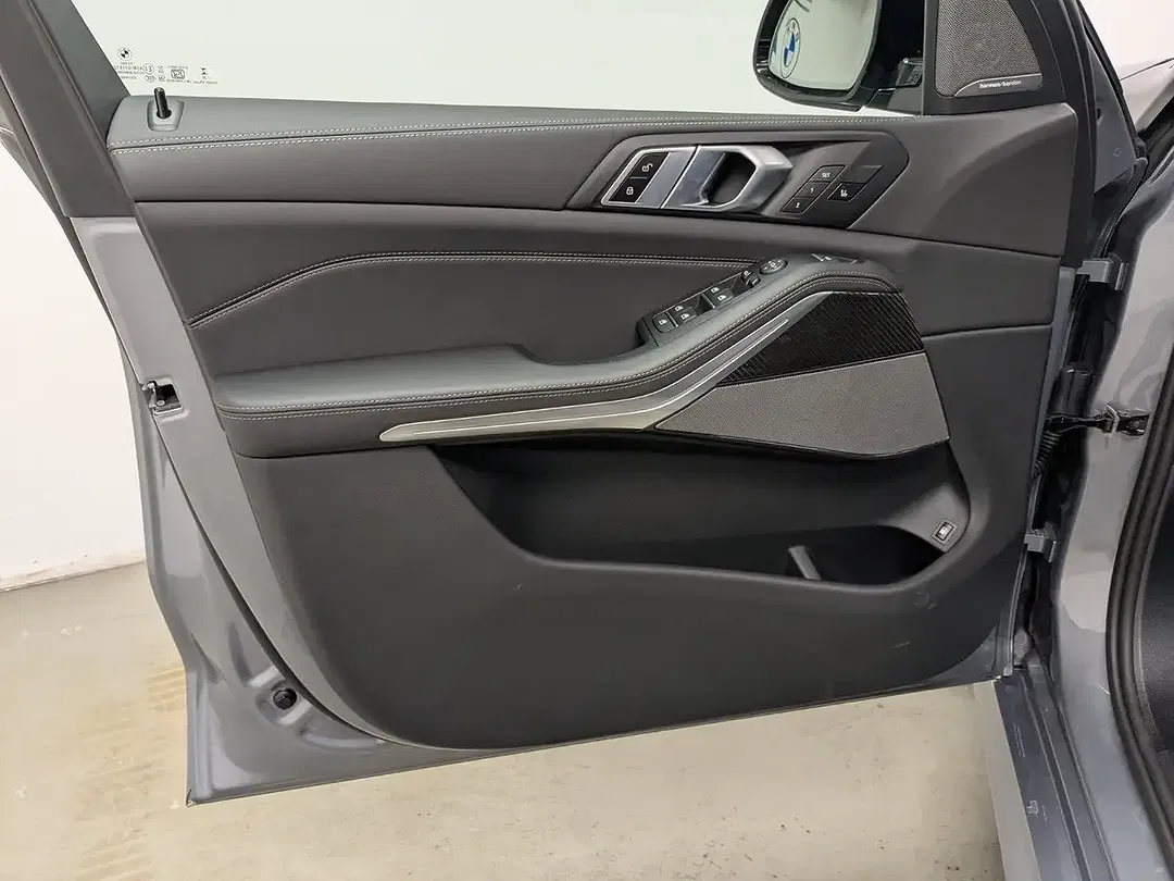 BMW X5 - Thumbnail 11
