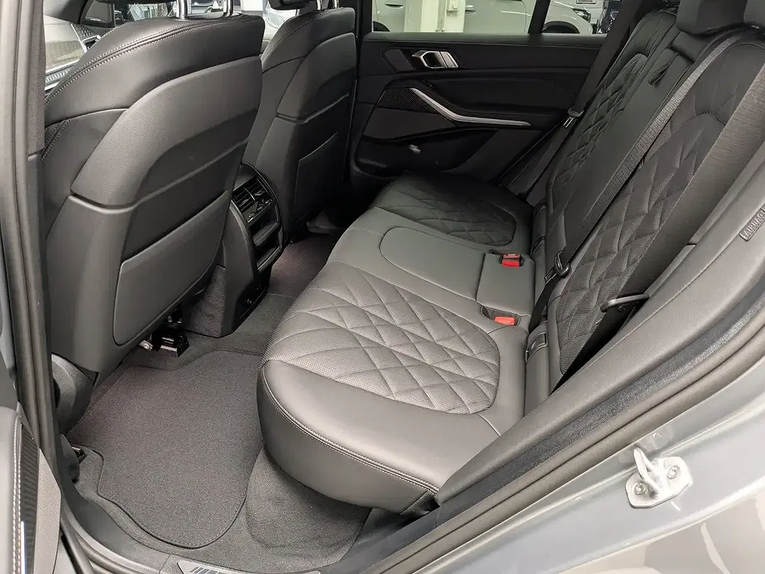 BMW X5 - Thumbnail 12