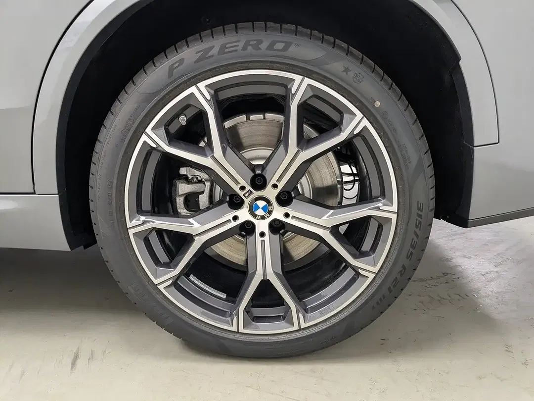 BMW X5 - Thumbnail 8