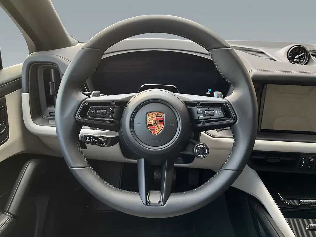 Porsche Cayenne - Thumbnail 10