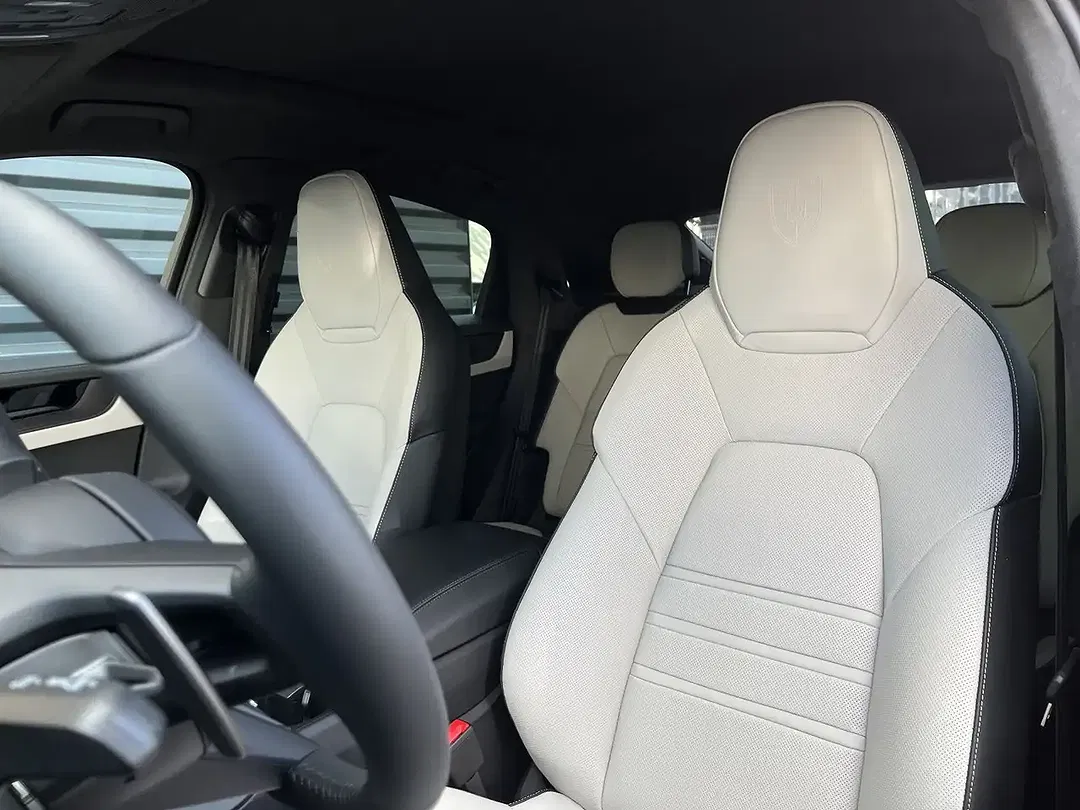 Porsche Cayenne - Thumbnail 5