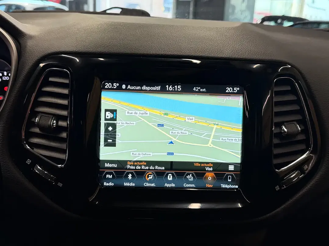 Jeep Compass - Thumbnail 11