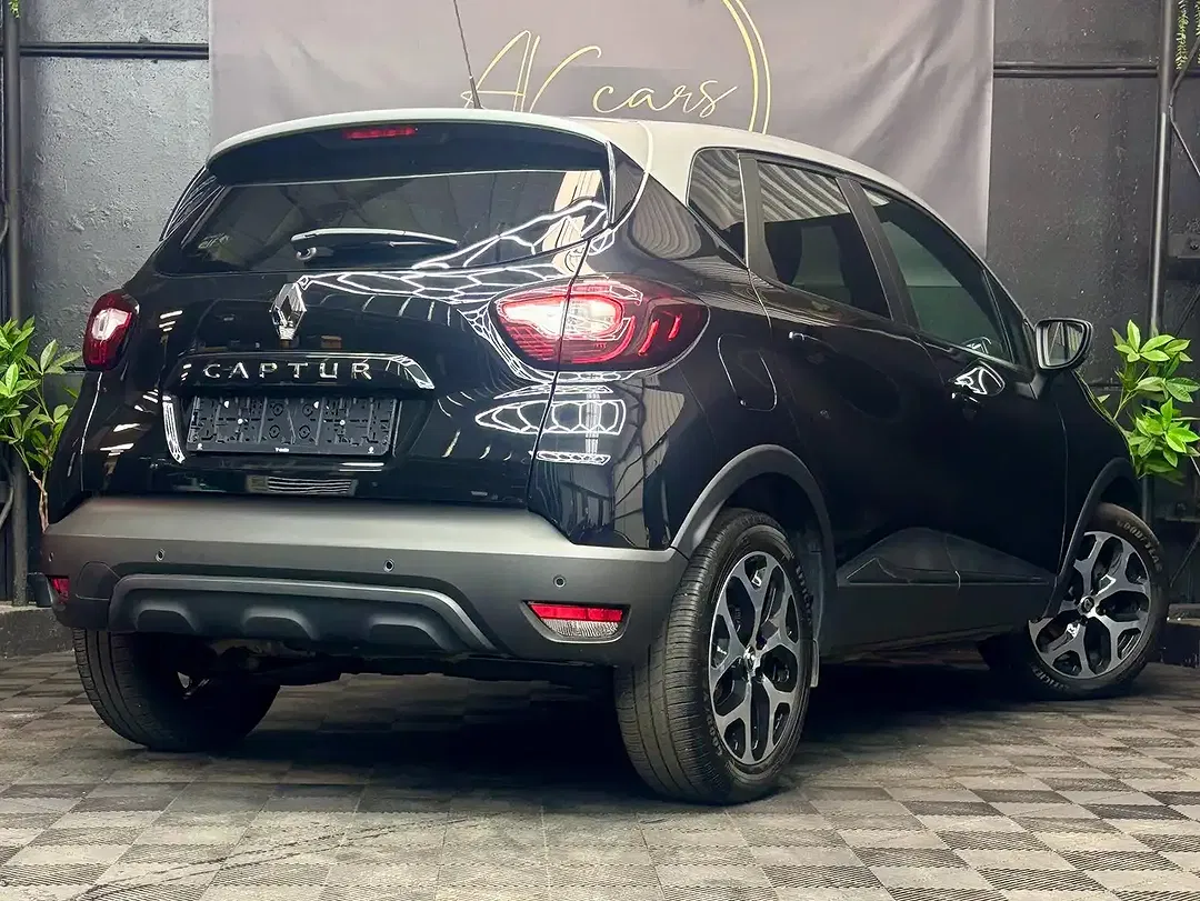 Renault Captur - Thumbnail 4