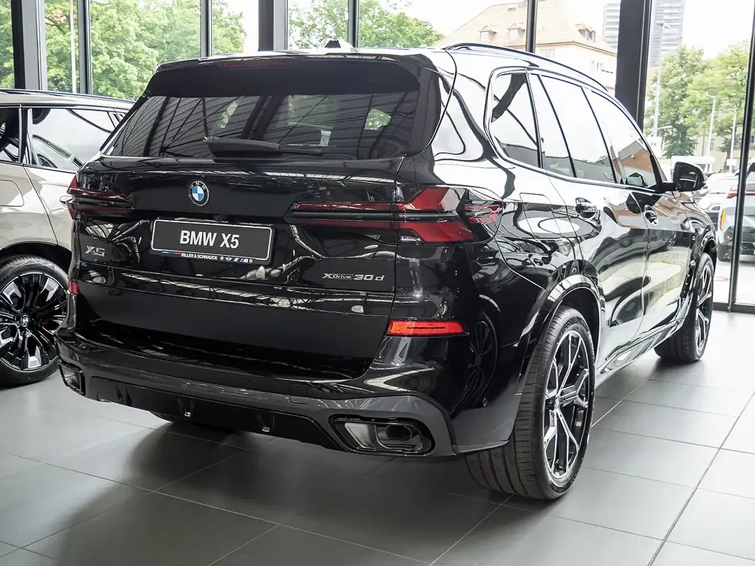 BMW X5 - Thumbnail 3