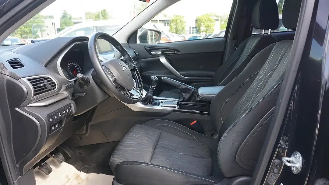Mitsubishi Eclipse Cross - Thumbnail 12