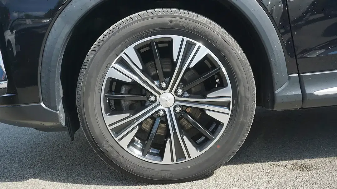 Mitsubishi Eclipse Cross - Thumbnail 5