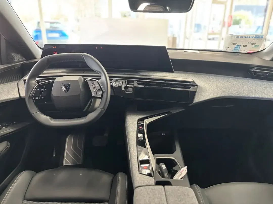 Peugeot 5008 - Thumbnail 9