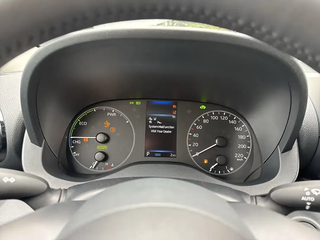 Toyota Yaris - Thumbnail 9
