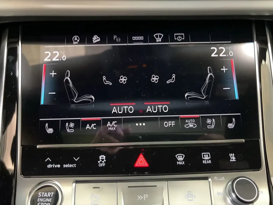Audi Q7 - Thumbnail 10
