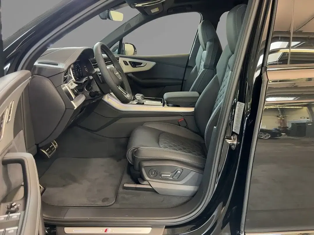 Audi Q7 - Thumbnail 8
