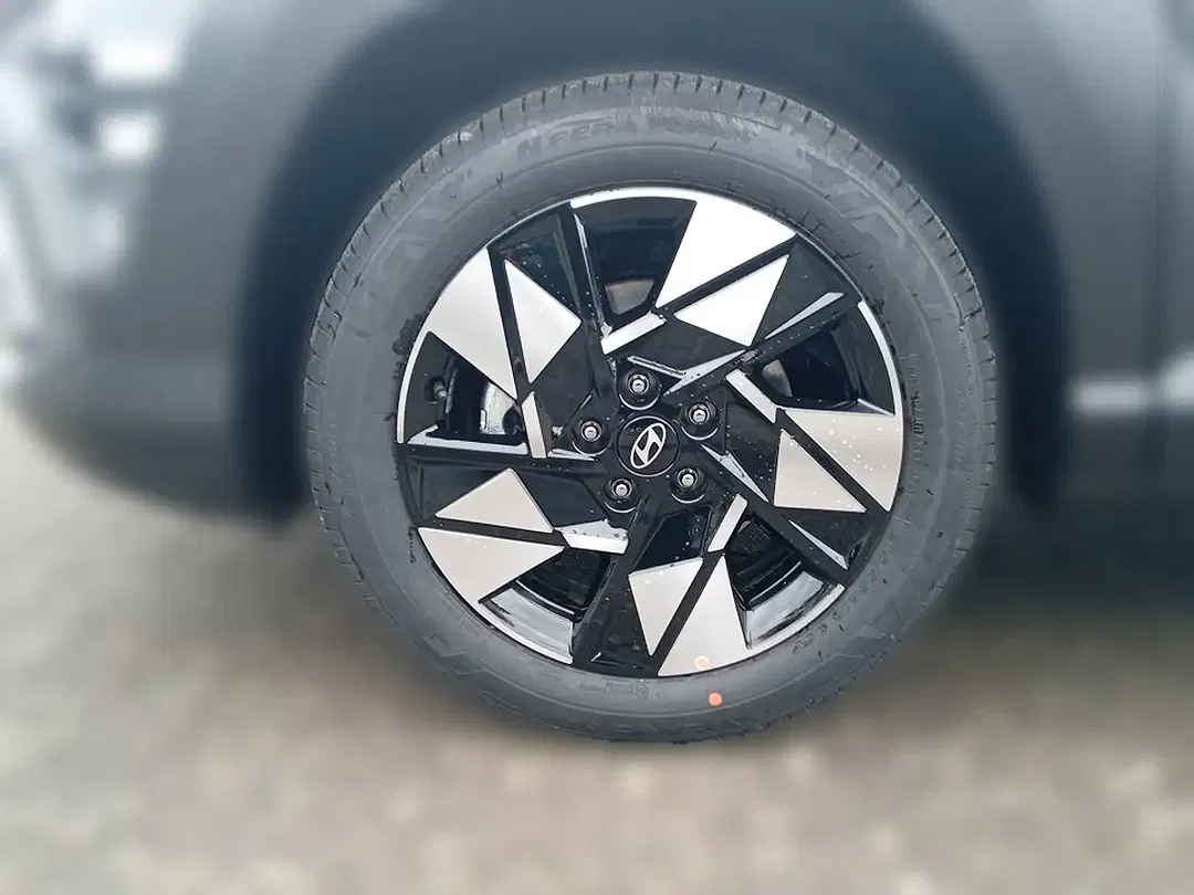 Hyundai KONA - Thumbnail 6