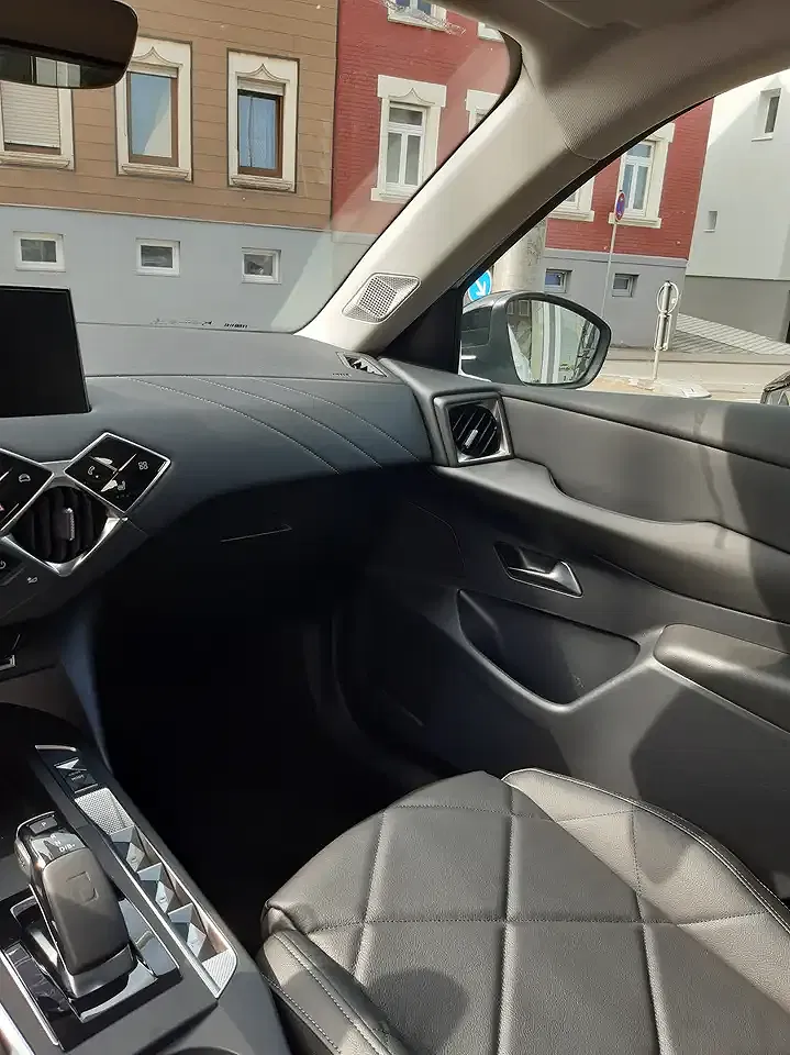 DS Automobiles DS 3 Crossback - Thumbnail 11