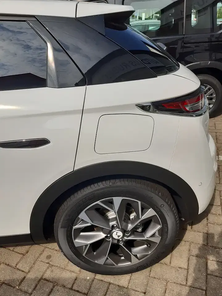 DS Automobiles DS 3 Crossback - Thumbnail 20