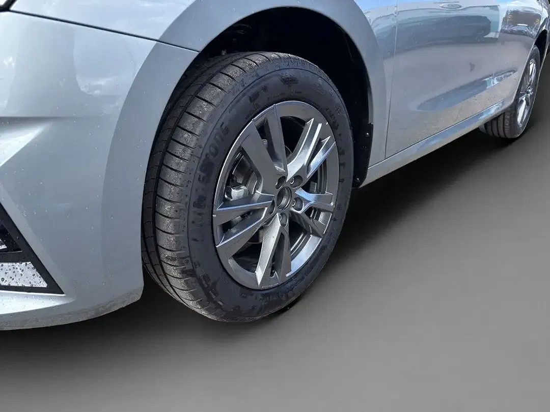 Skoda Fabia - Thumbnail 9