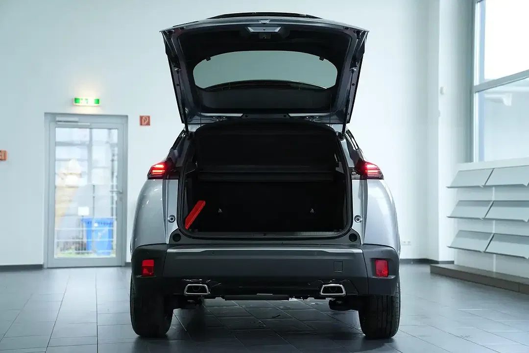 Peugeot 2008 - Thumbnail 9