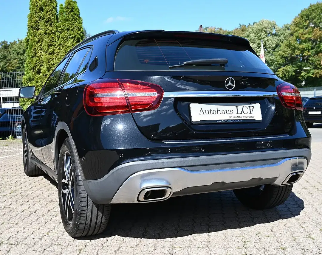 Mercedes-Benz GLA 180 - Thumbnail 7