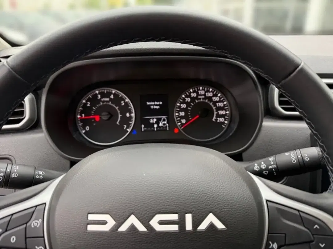 Dacia Duster - Thumbnail 8
