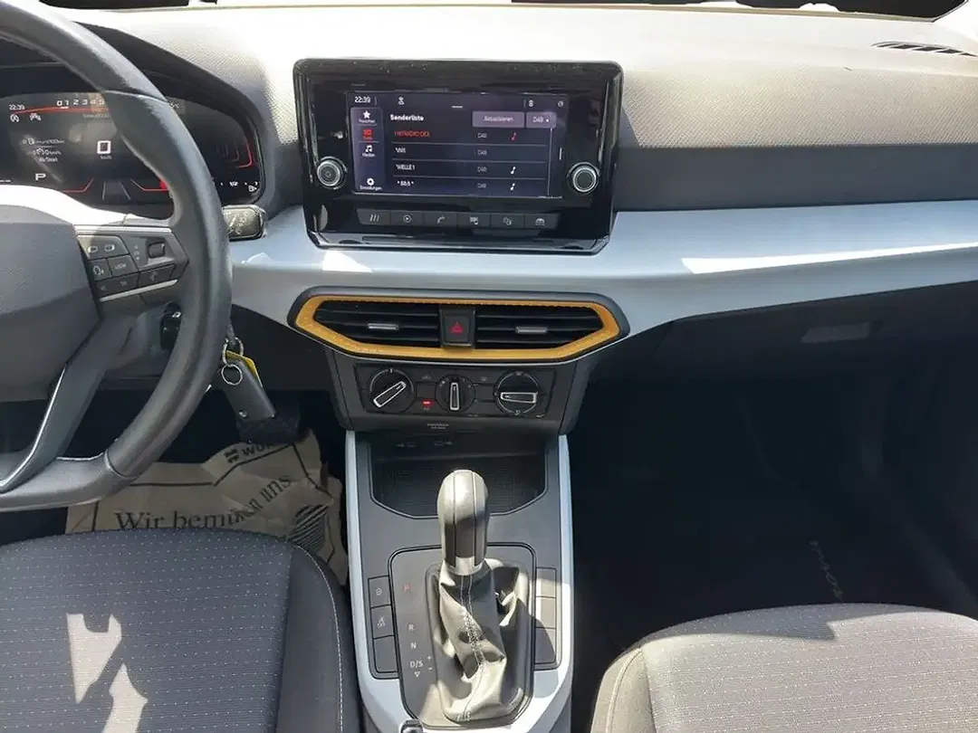 SEAT Arona - Thumbnail 12