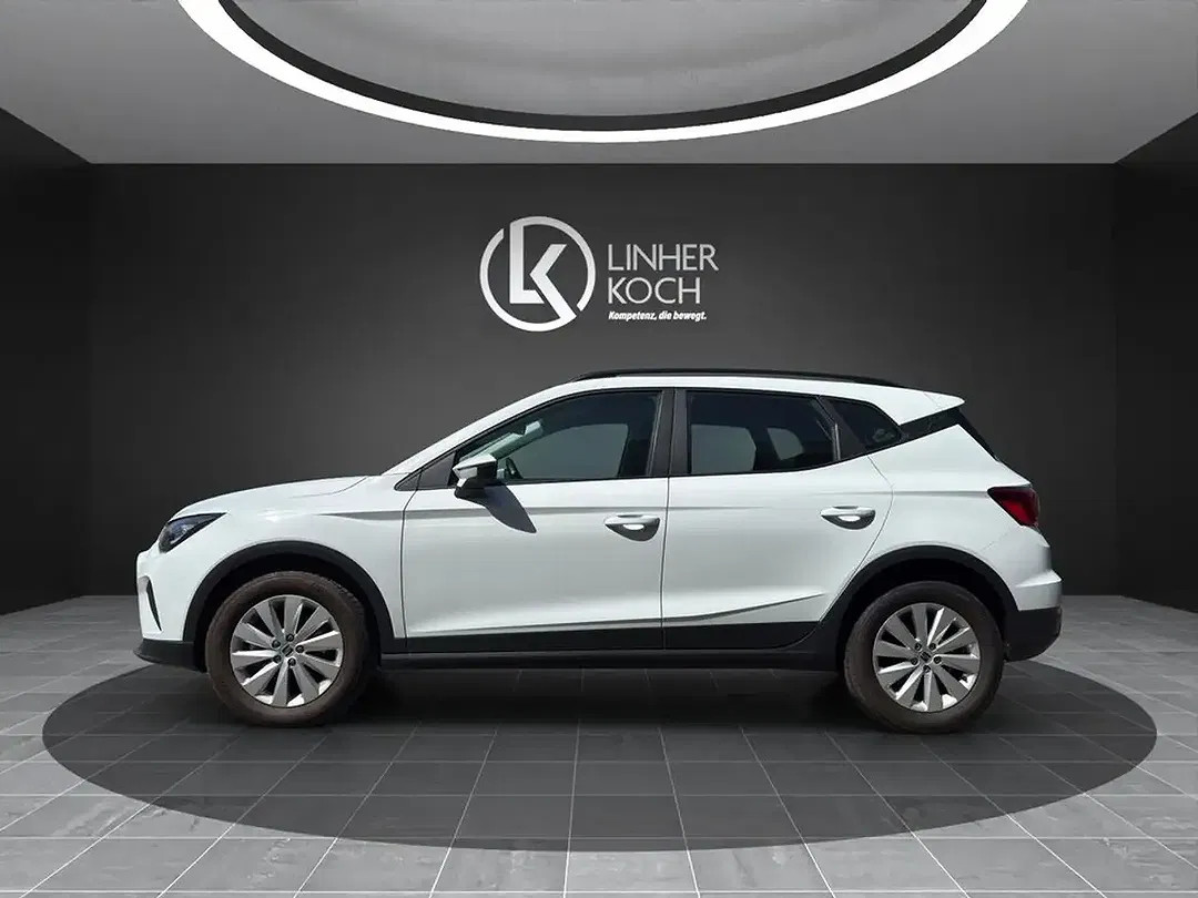 SEAT Arona - Thumbnail 2