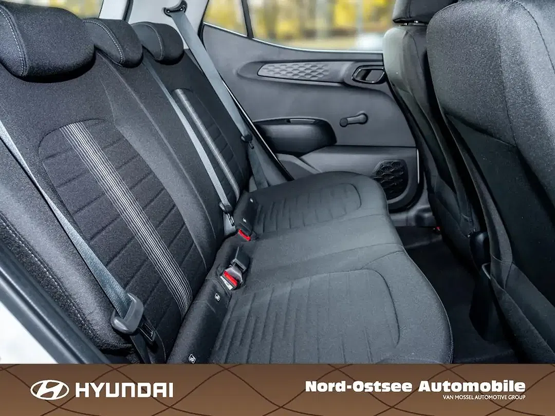 Hyundai i10 - Thumbnail 13