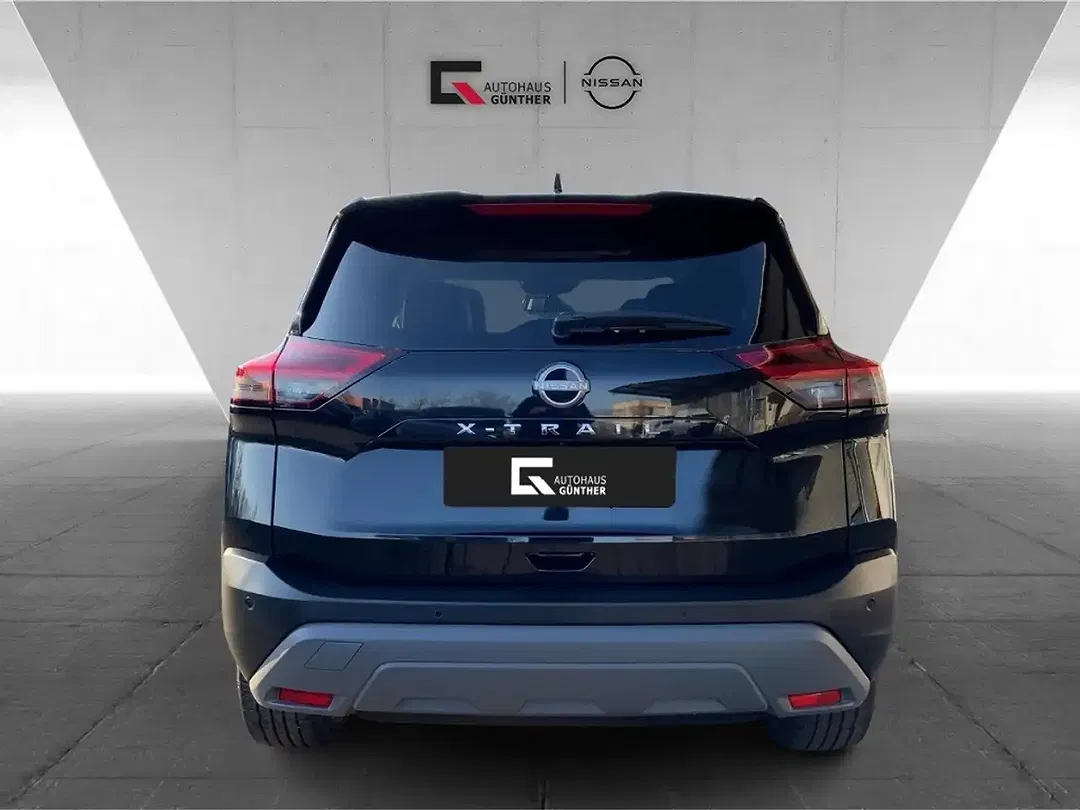 Nissan X-Trail - Thumbnail 2