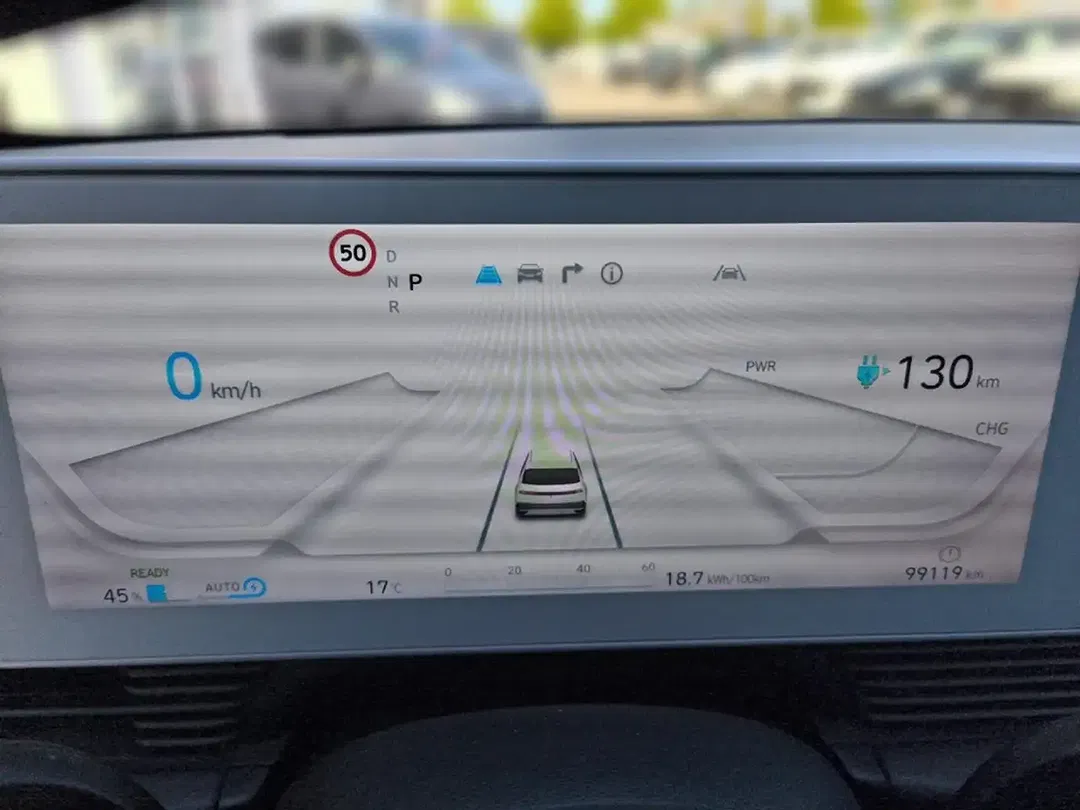 Hyundai IONIQ 5 - Thumbnail 12