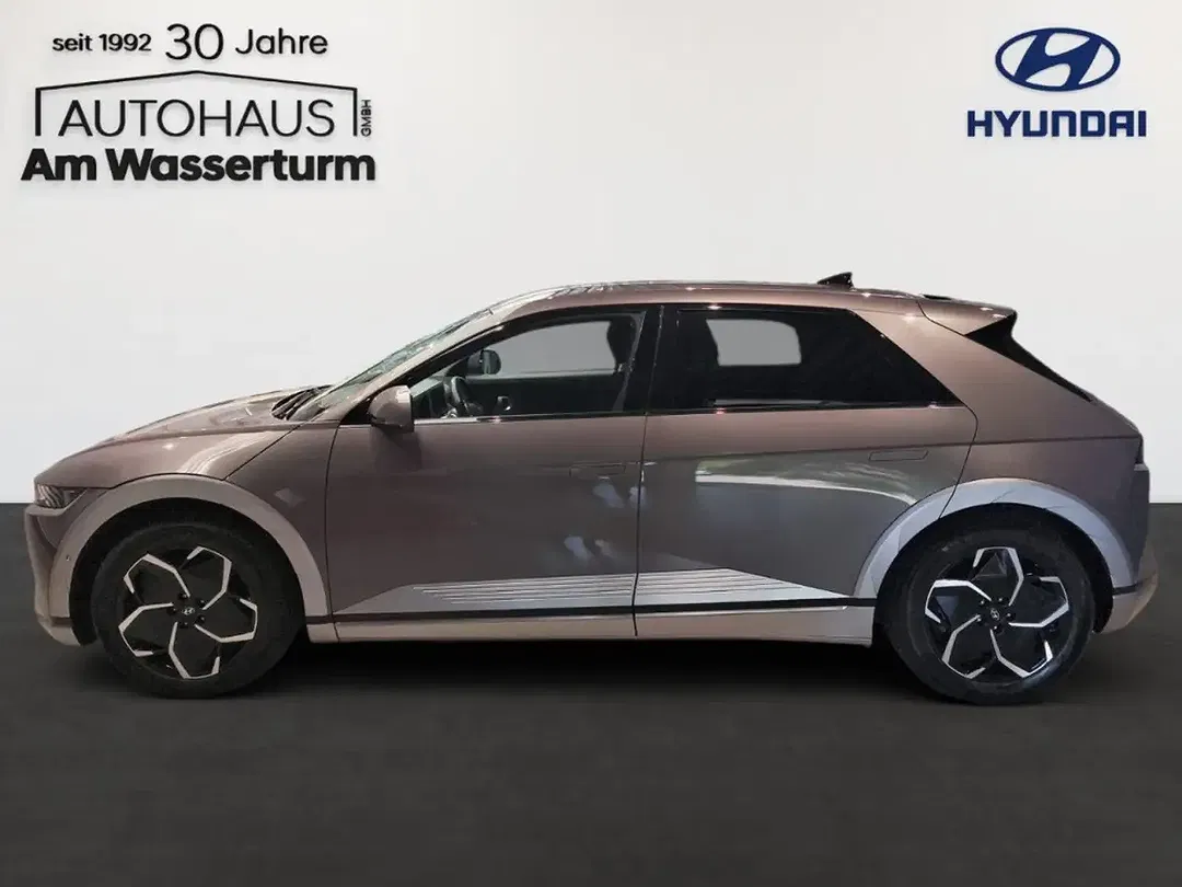 Hyundai IONIQ 5 - Thumbnail 3