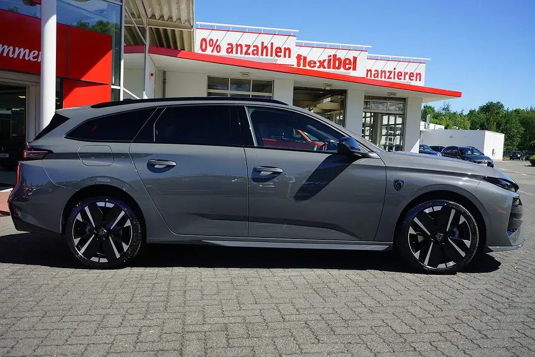 Peugeot 308 - Thumbnail 2