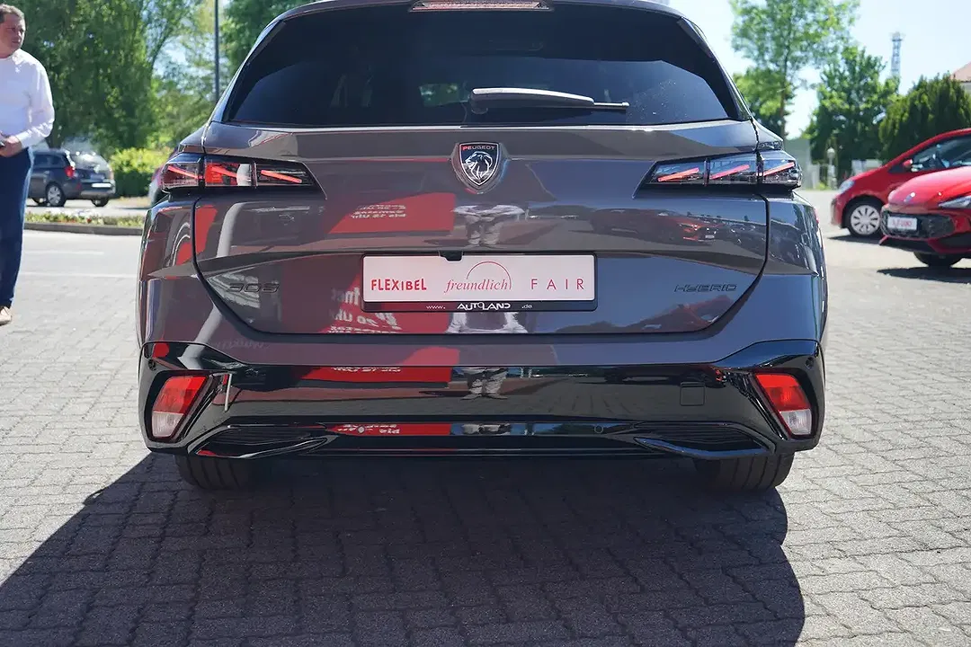 Peugeot 308 - Thumbnail 5
