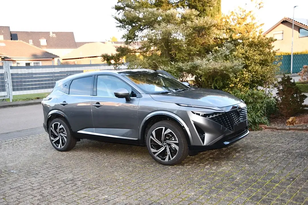 Nissan Qashqai - Thumbnail 2